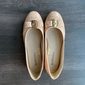 Ballet flats in pink